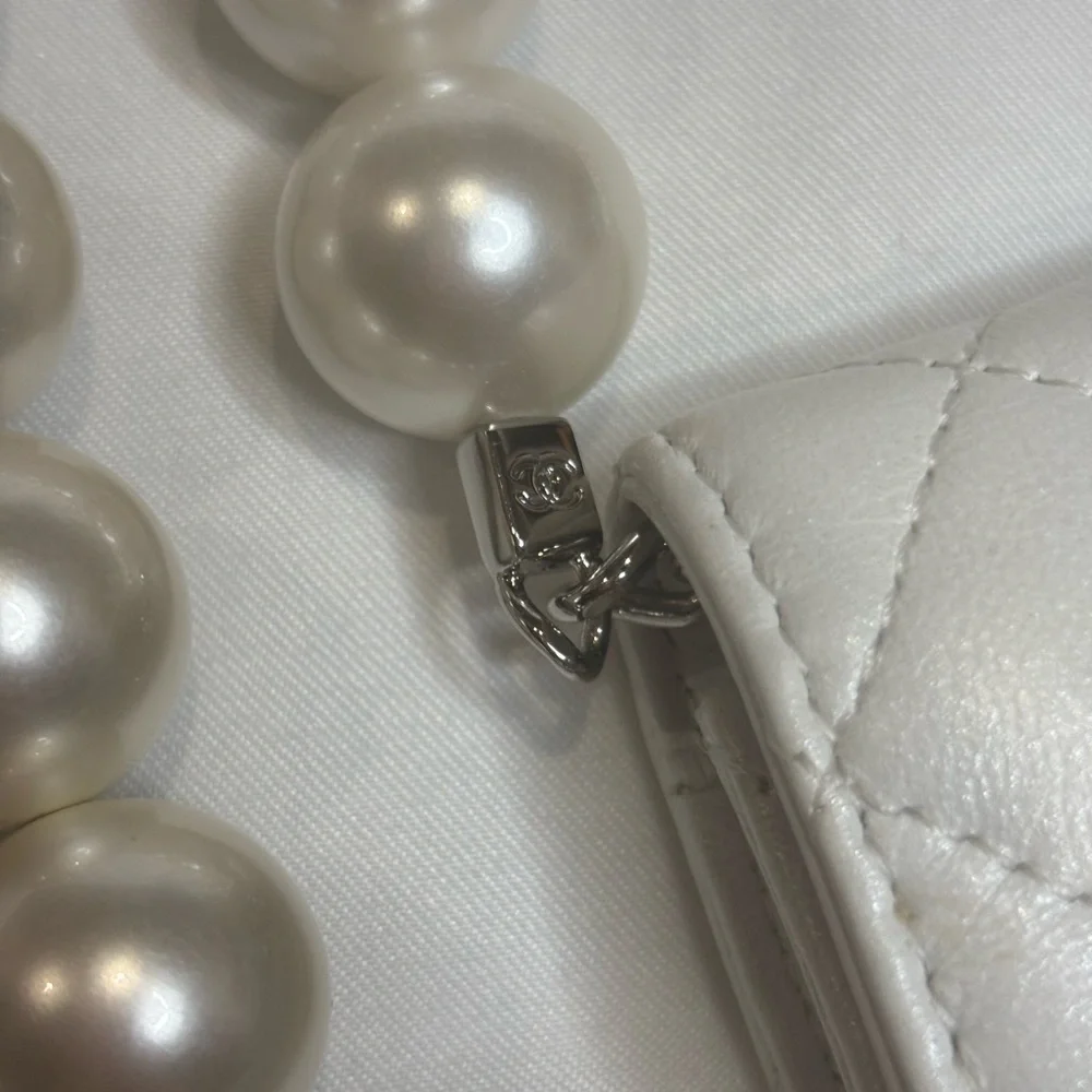 CHANEL MAXI PEARLS Clutch With Chain Bag